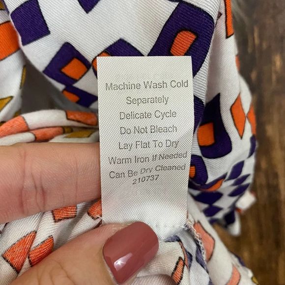 CAbi | Grand Prix Geometric Print Blouse - Picture 5 of 6